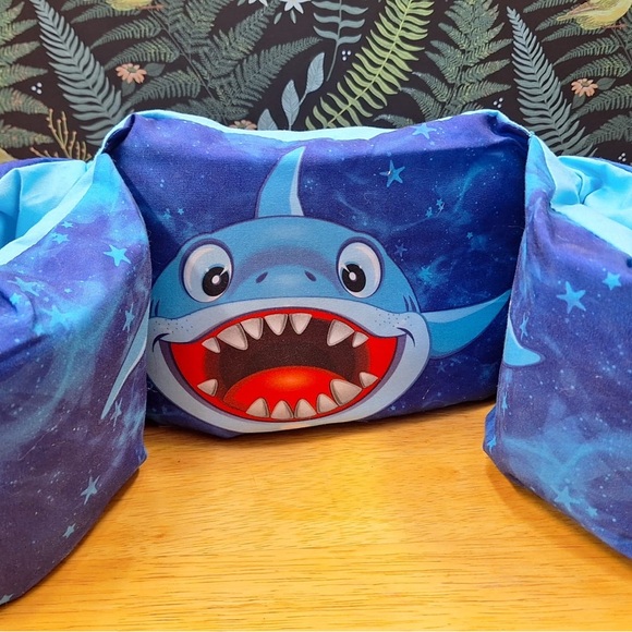 New with tags Shark 2 In 1 Swim Trainer Training Vest Life - Picture 3 of 4